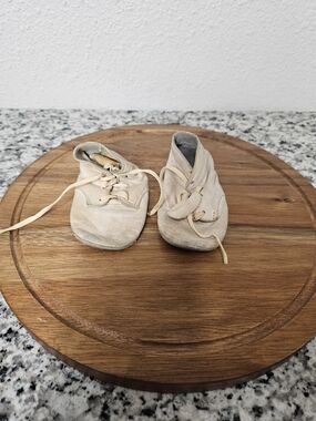Vintage 1950s Baby Lace-Up Soft Sole Shoes